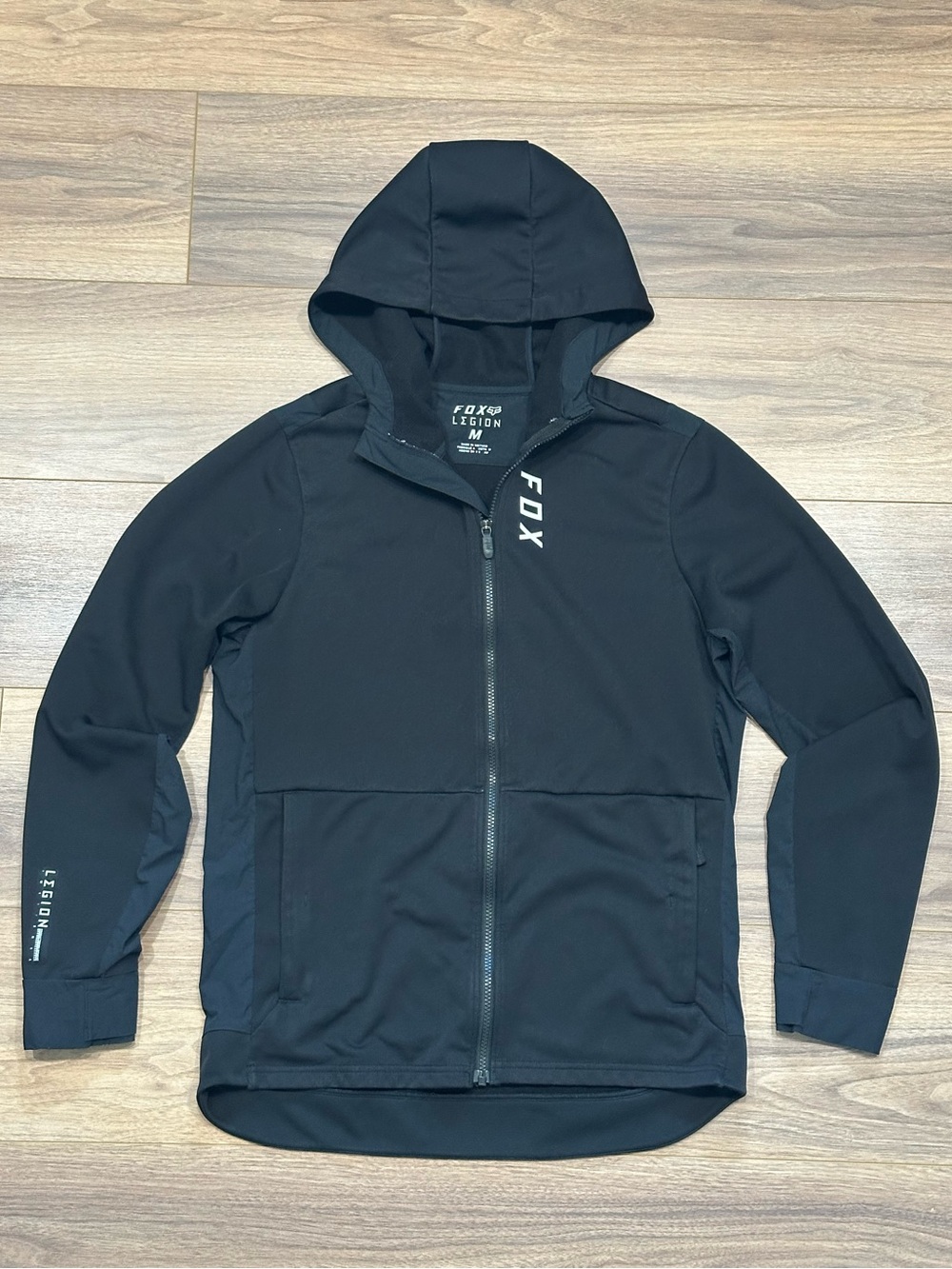 Fox Legion Defend Drive Windbloc Zip Jacket in Black Size Medium